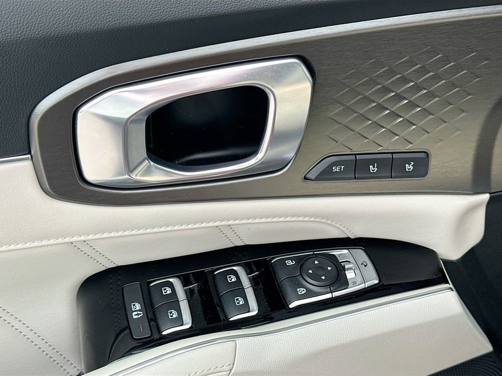 Certified 2023 Kia Sorento SX Prestige image 20