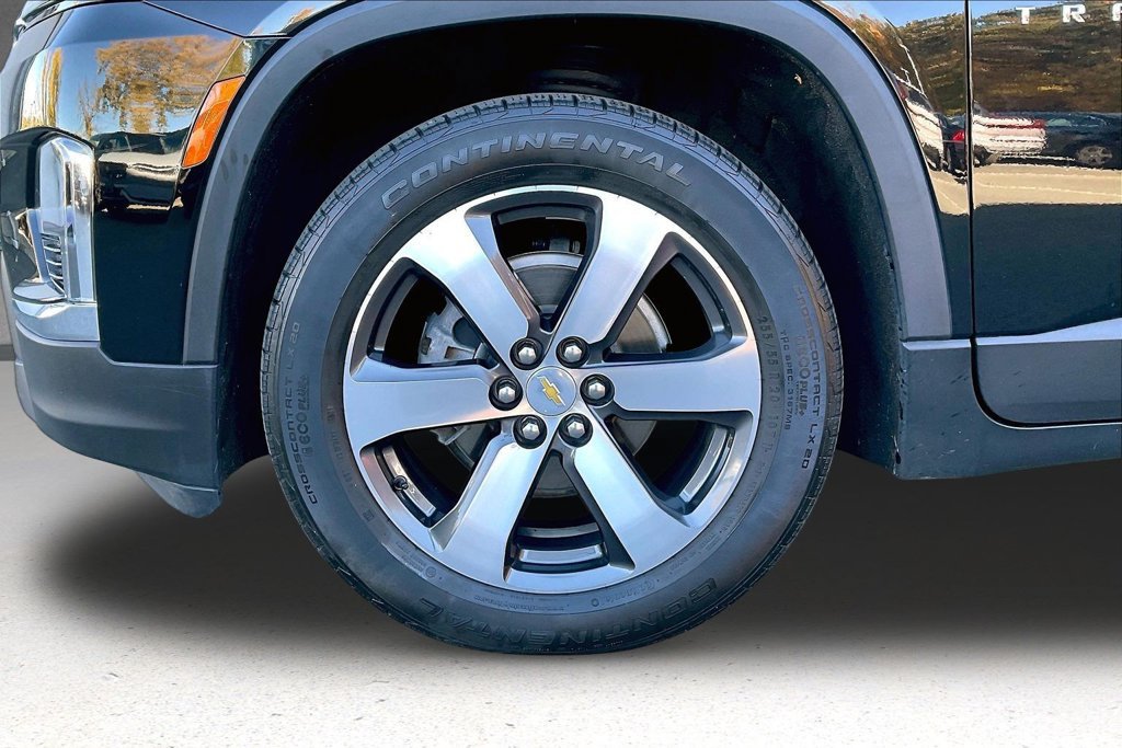 Used 2022 Chevrolet Traverse LT w/ LT Premium Package AWD/4WD image 36