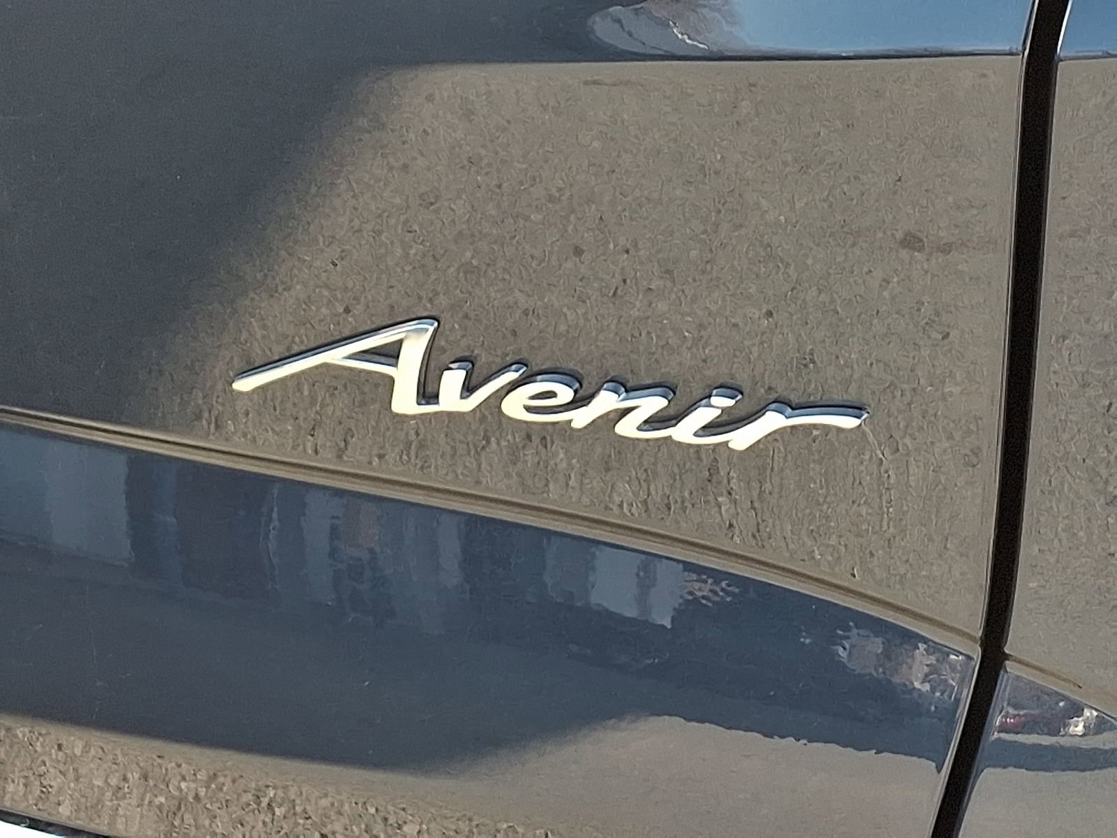 Used 2023 Buick Enclave Avenir w/ Avenir Technology Package image 32