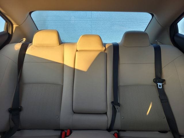 Used 2025 Nissan Altima 2.5 SV FWD image 31