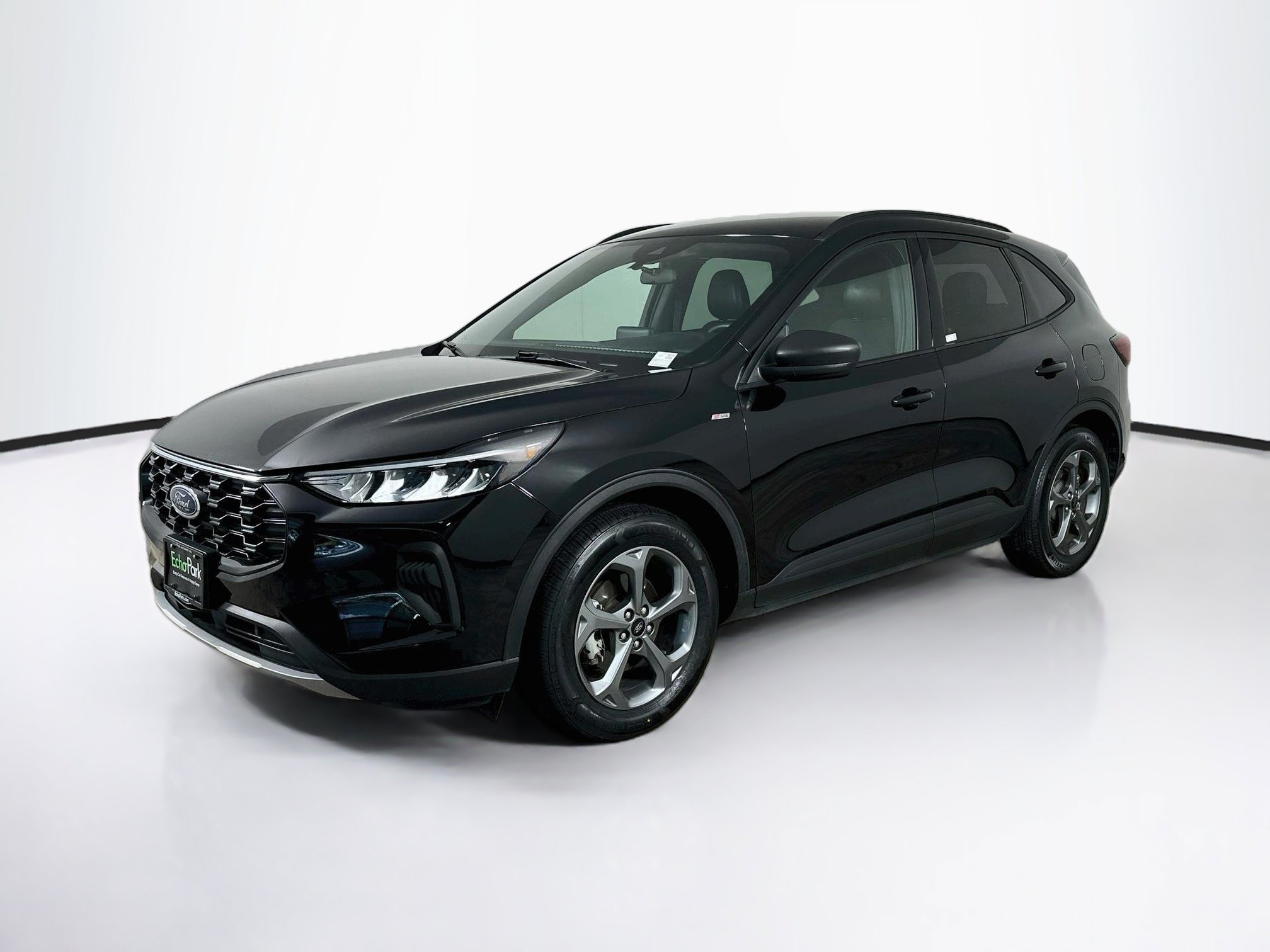 Used 2025 Ford Escape ST-Line FWD image 3