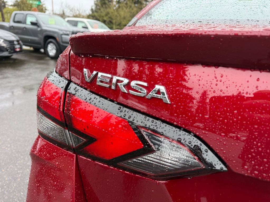 Certified 2025 Nissan Versa SR w/ Trunk Package FWD image 9