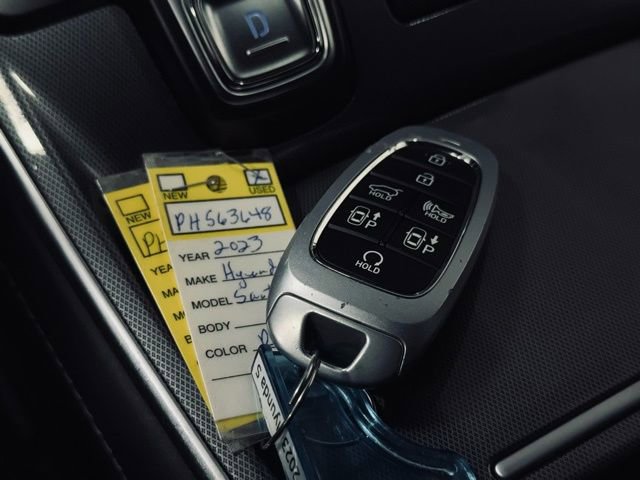 Used 2023 Hyundai Santa Fe Calligraphy image 37