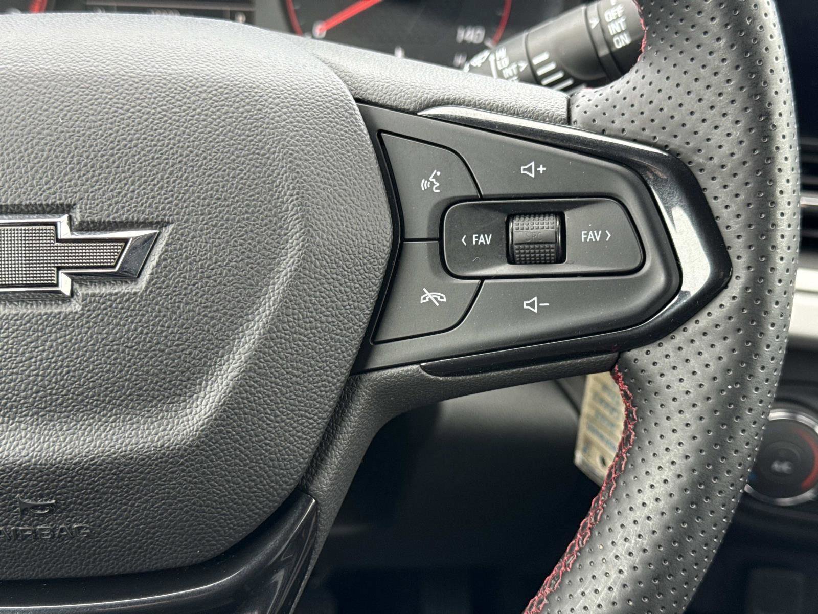 Used 2024 Chevrolet Trax RS w/ Driver Confidence Package image 7