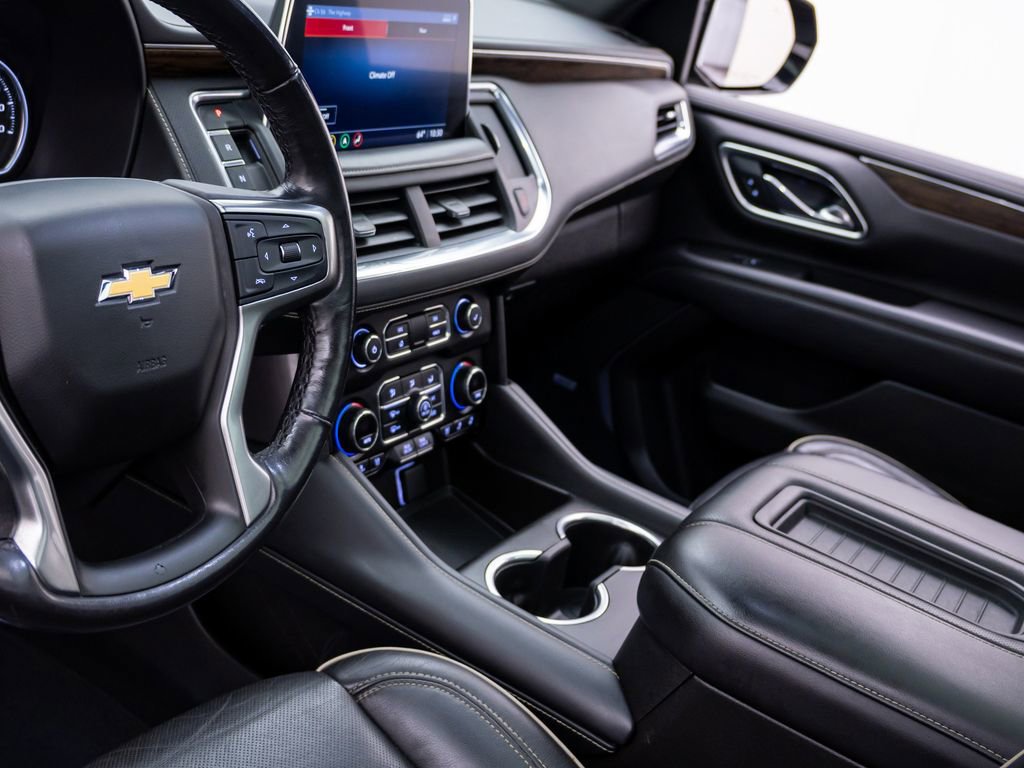 Used 2021 Chevrolet Tahoe Premier w/ Premium Package AWD/4WD image 12