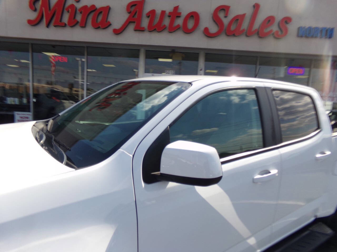 Used 2020 Chevrolet Colorado W/T w/ Custom Special Edition image 72