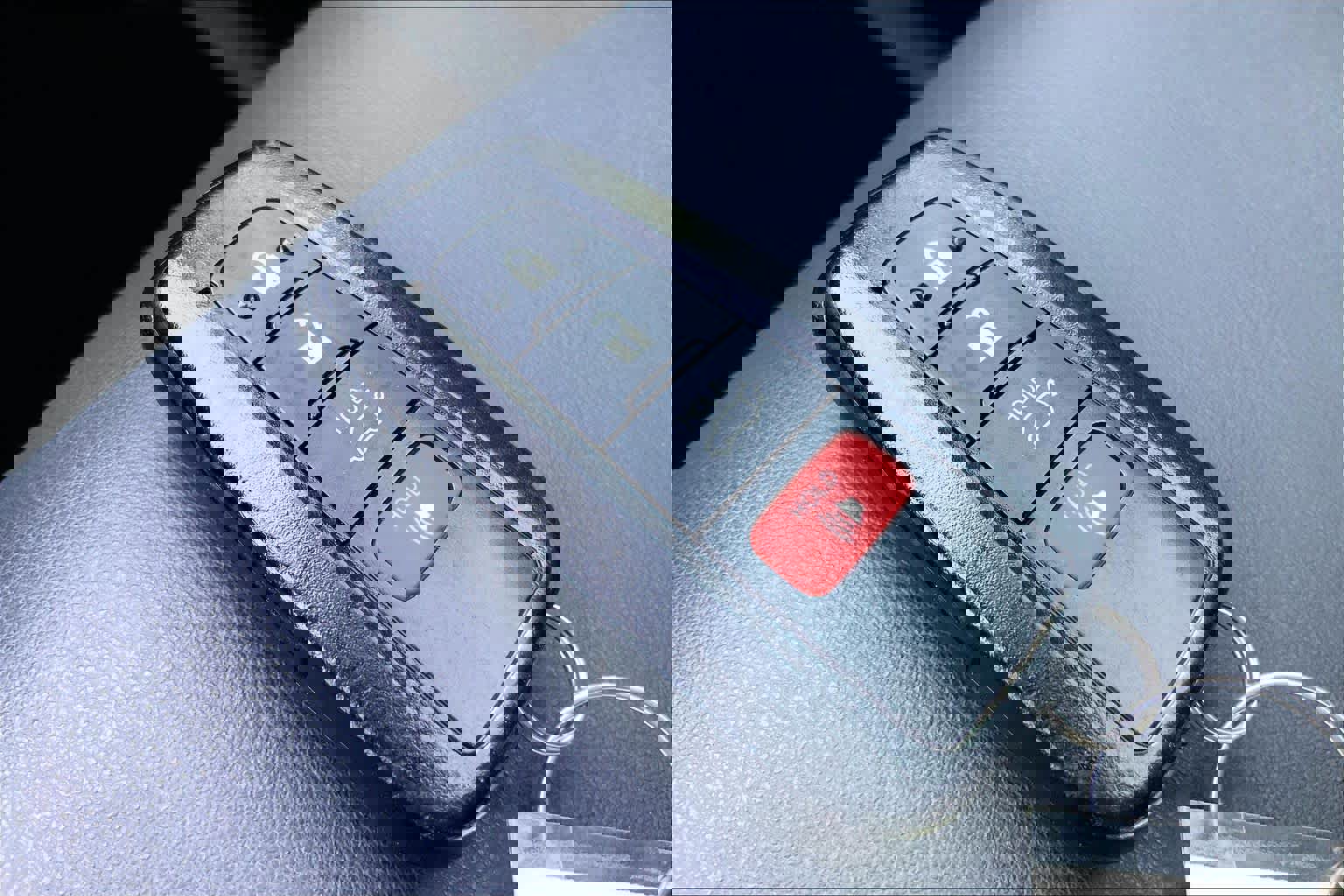 Used 2022 Toyota RAV4 XSE image 15