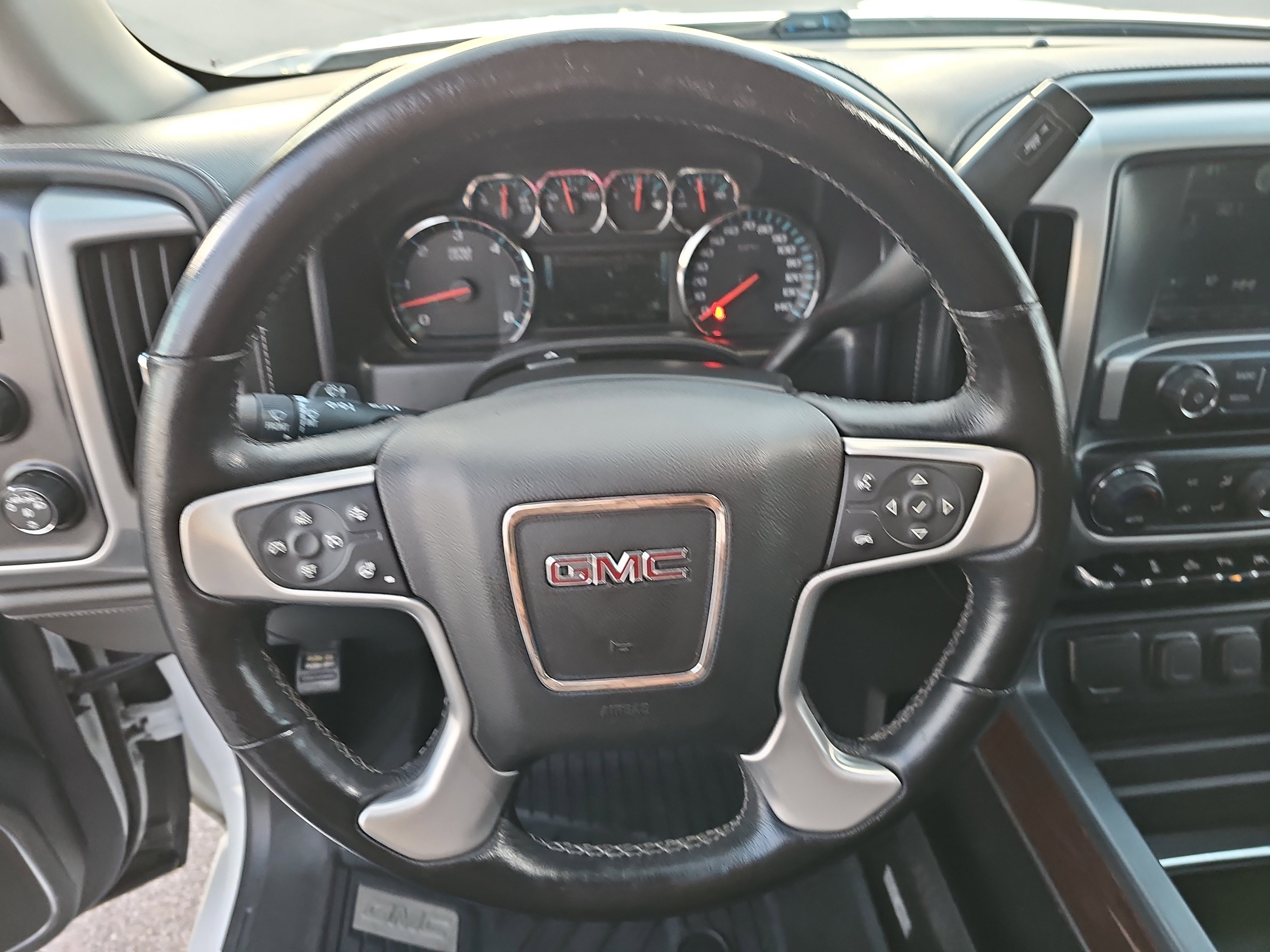 Used 2018 GMC Sierra 1500 SLT image 17