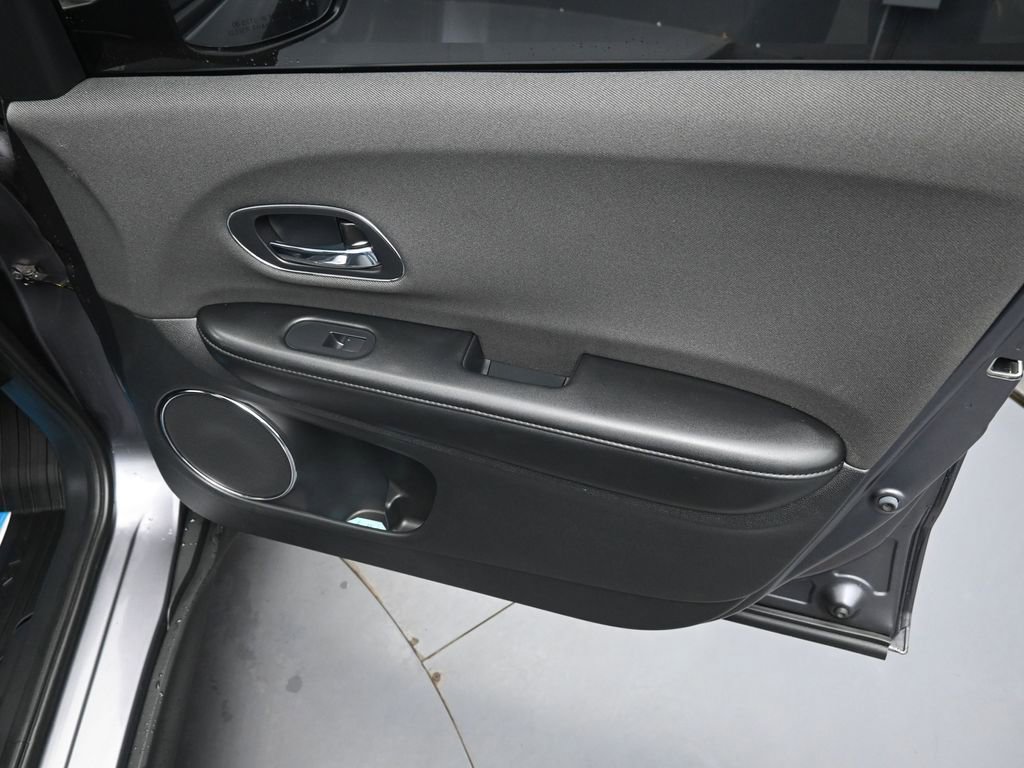 Used 2021 Honda HR-V EX image 34