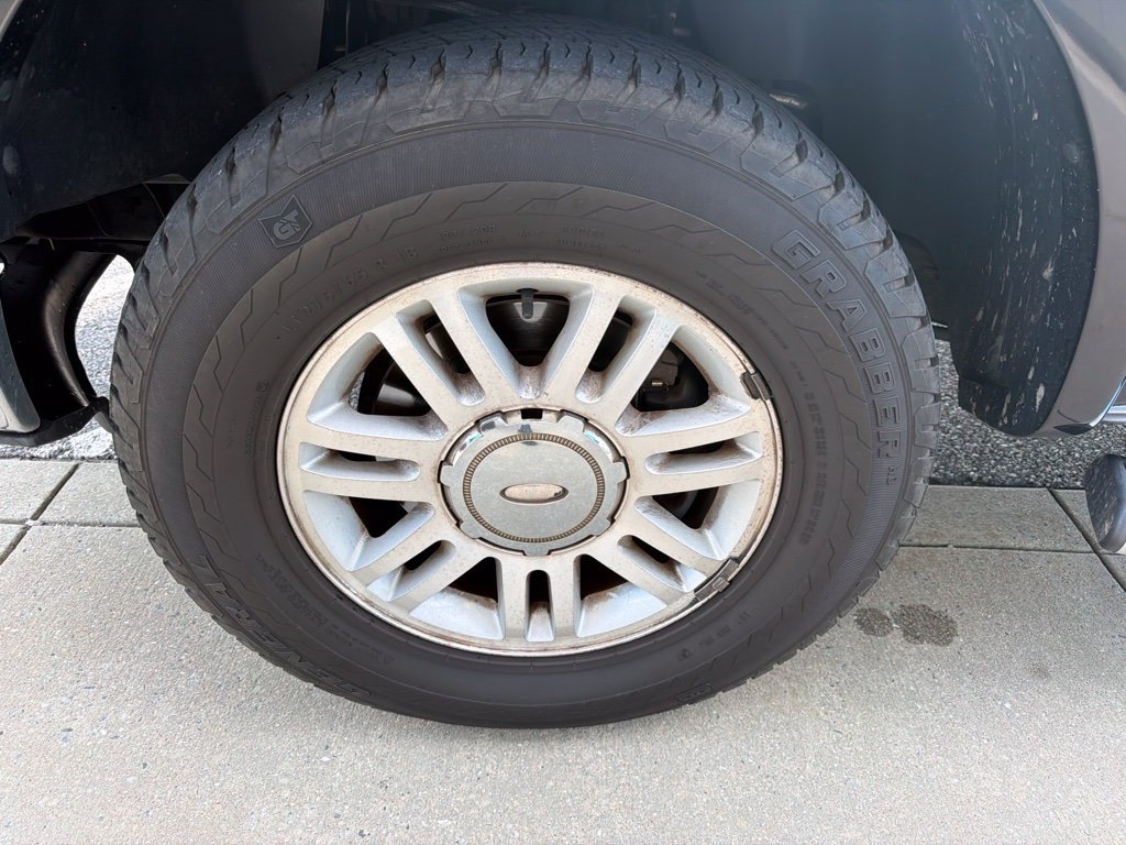 Used 2010 Ford F150 Lariat AWD/4WD image 5