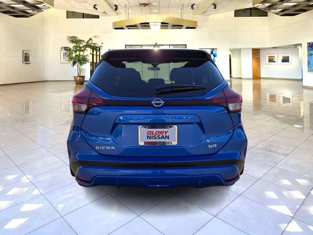 Certified 2023 Nissan Kicks SR w/ SR Premium Package FWD image 6