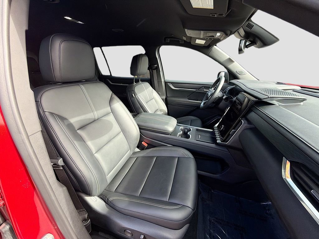 Used 2024 GMC Acadia Elevation w/ Luxury Package image 16