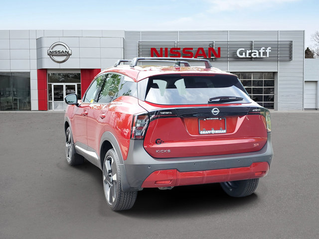 Certified 2026 Nissan Kicks SR FWD image 4