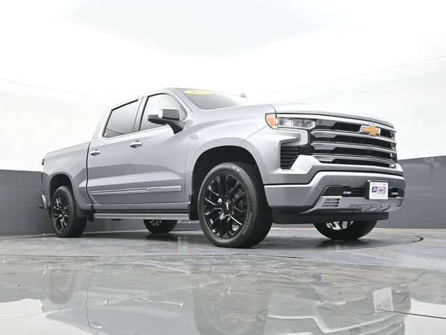 Used 2025 Chevrolet Silverado 1500 High Country AWD/4WD image 62