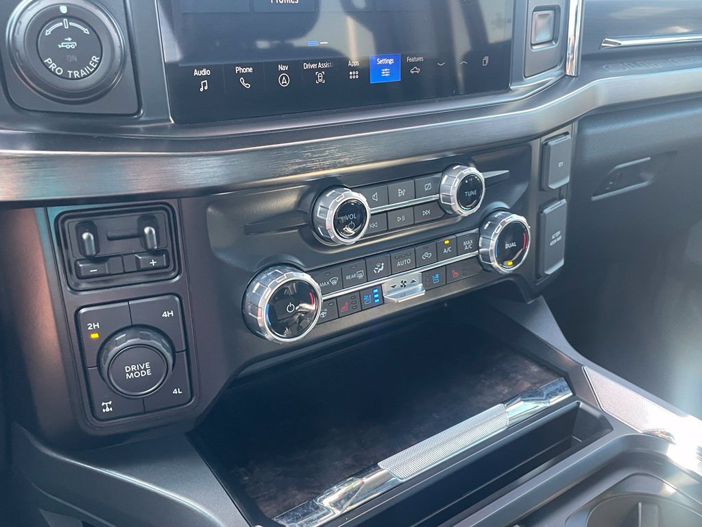 Used 2024 Ford F250 Lariat w/ Lariat Ultimate Package AWD/4WD image 19