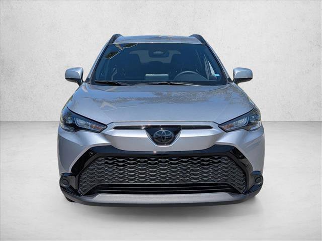 Used 2024 Toyota Corolla Cross SE image 2