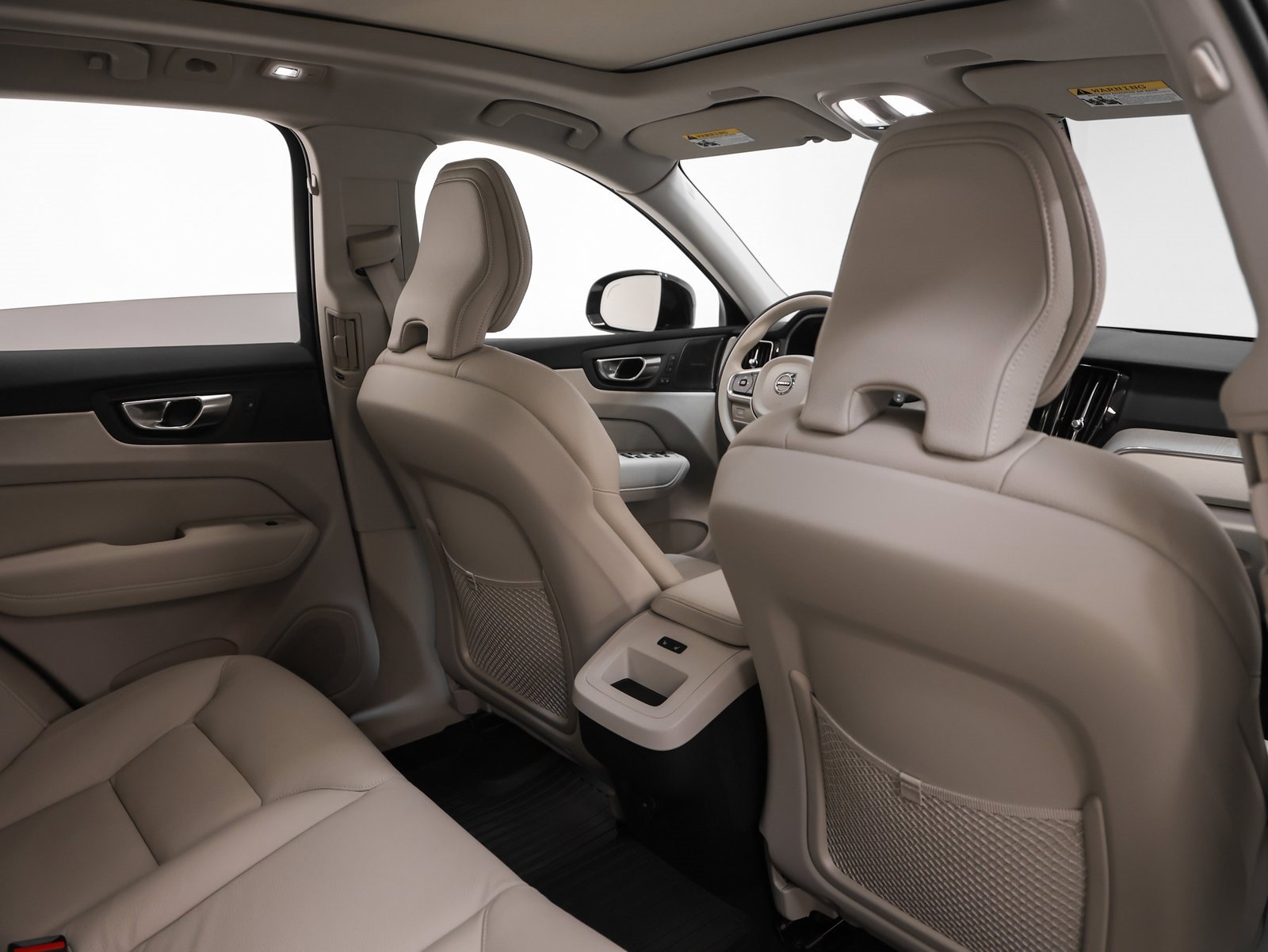 Used 2025 Volvo XC60 B5 Plus w/ Protection Package Premier image 28