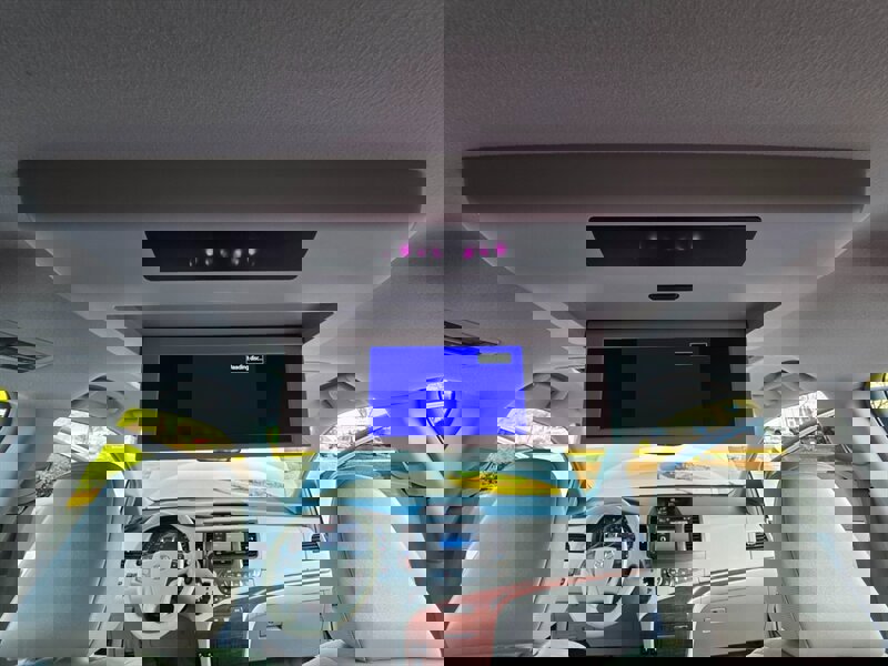 Used 2014 Toyota Sienna XLE image 21