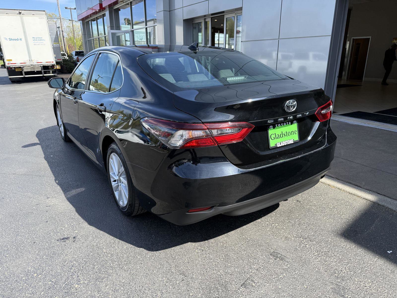 Used 2024 Toyota Camry LE FWD image 4