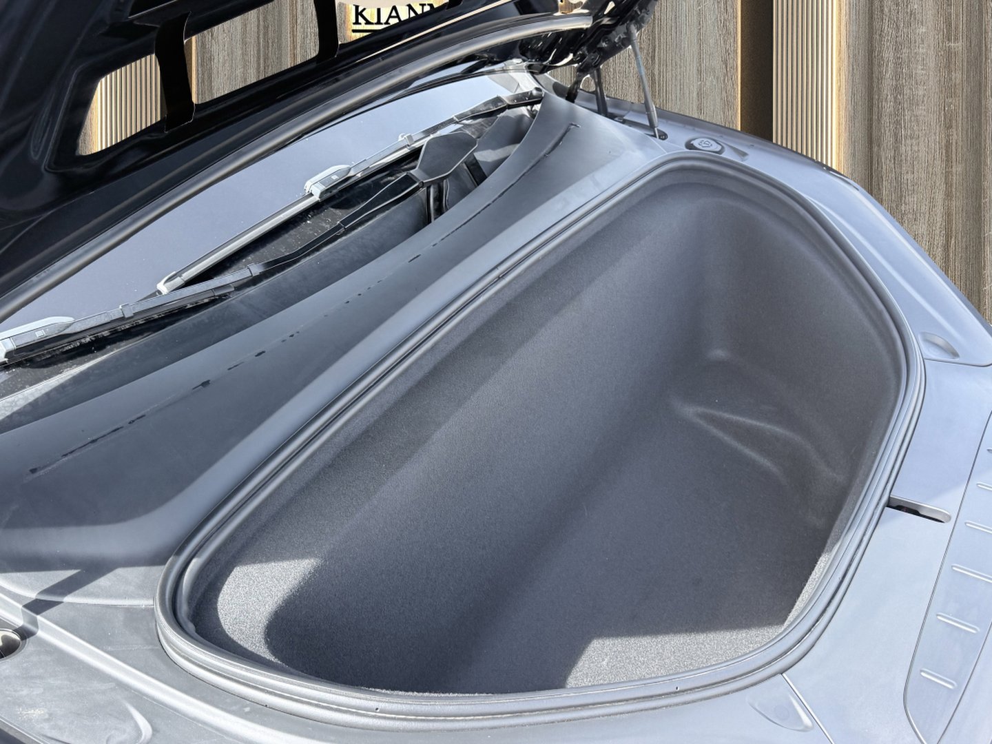 Used 2023 Tesla Model X image 17