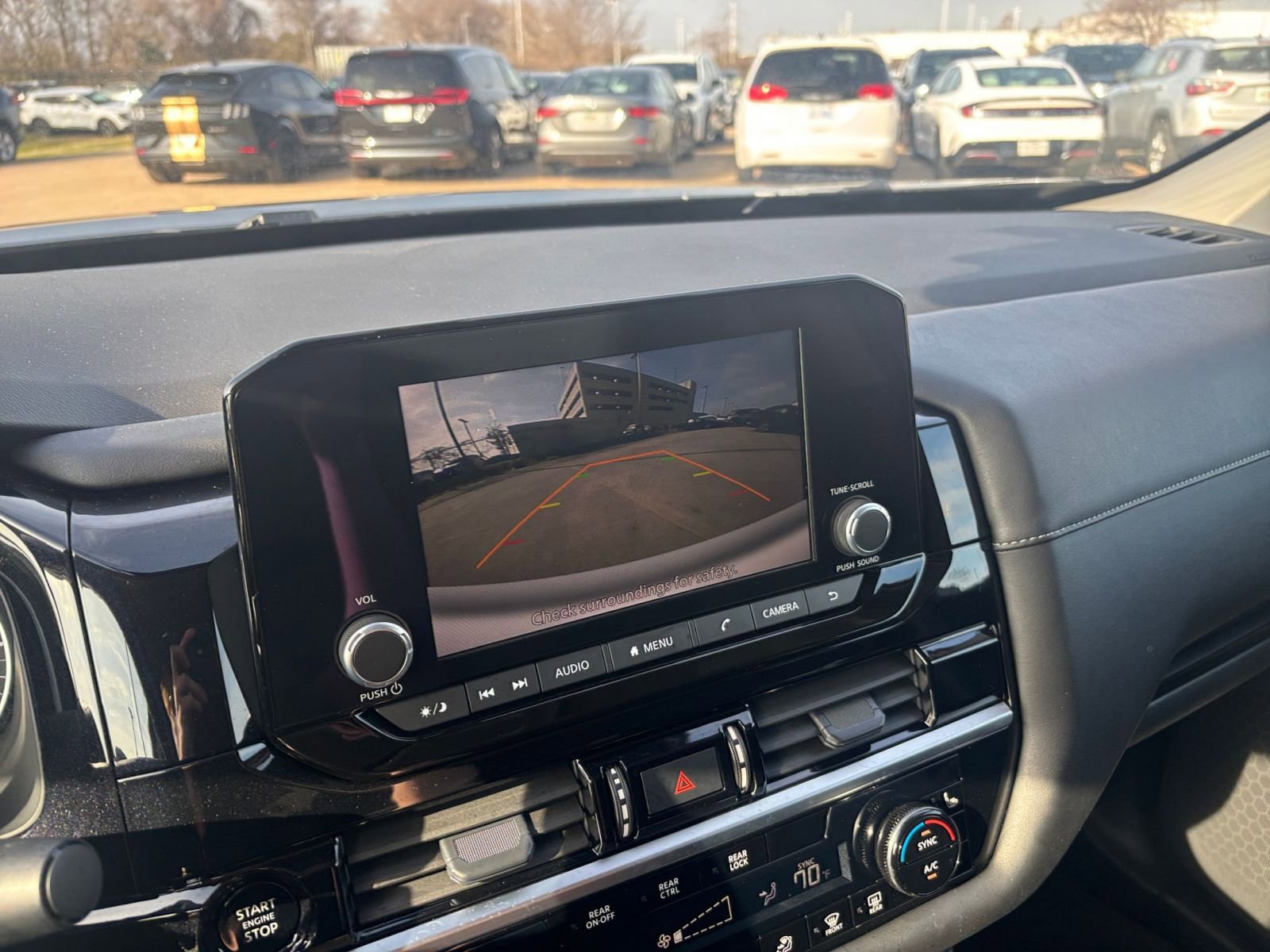 Used 2025 Nissan Pathfinder SV image 25