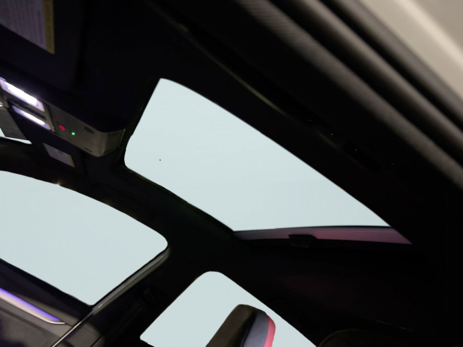 New 2025 Volkswagen Golf SE image 15