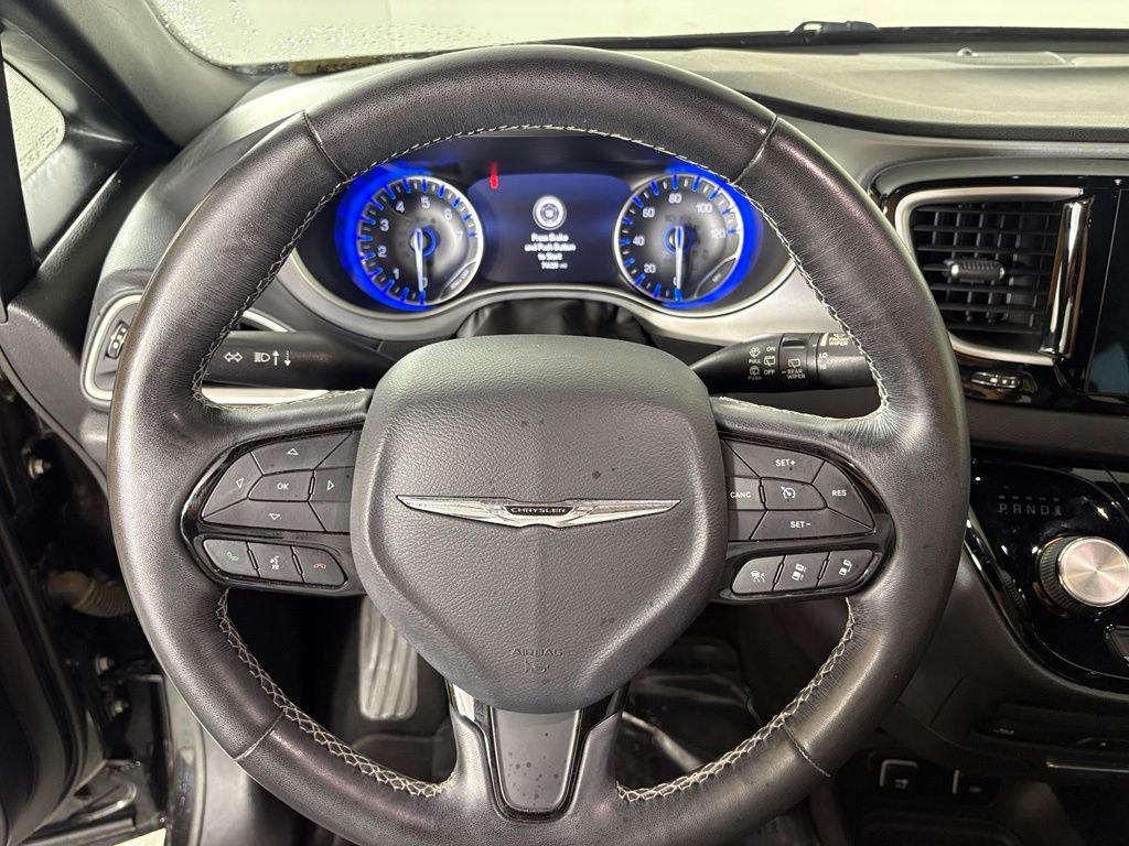 Used 2020 Chrysler Pacifica Touring-L Plus FWD image 21