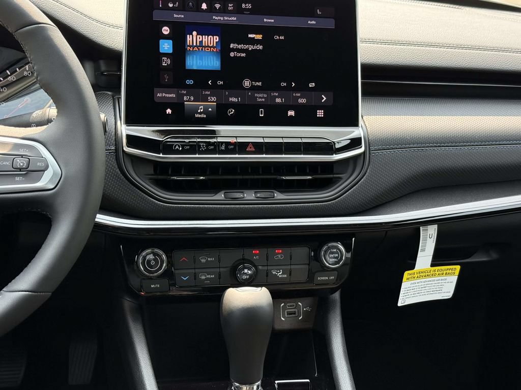 New 2026 Jeep Compass Latitude AWD/4WD image 20