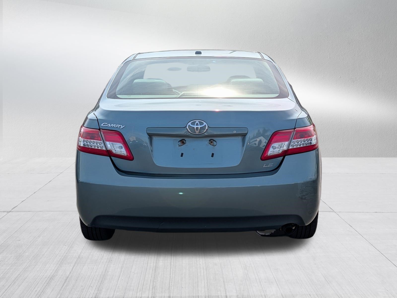 Used 2011 Toyota Camry LE w/ LE Extra-Value Pkg FWD image 6