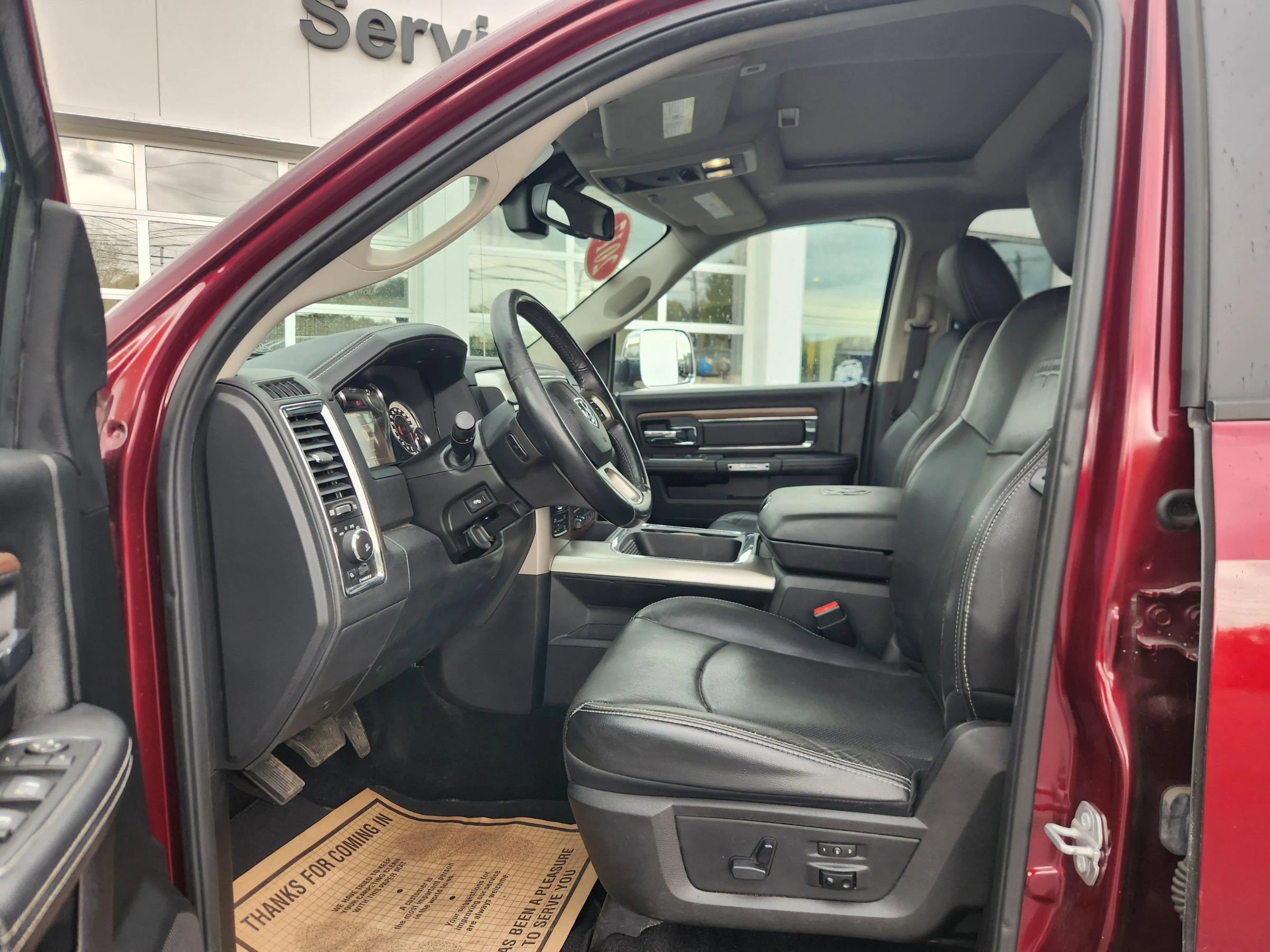 Used 2017 RAM 1500 Laramie w/ Convenience Group AWD/4WD image 25
