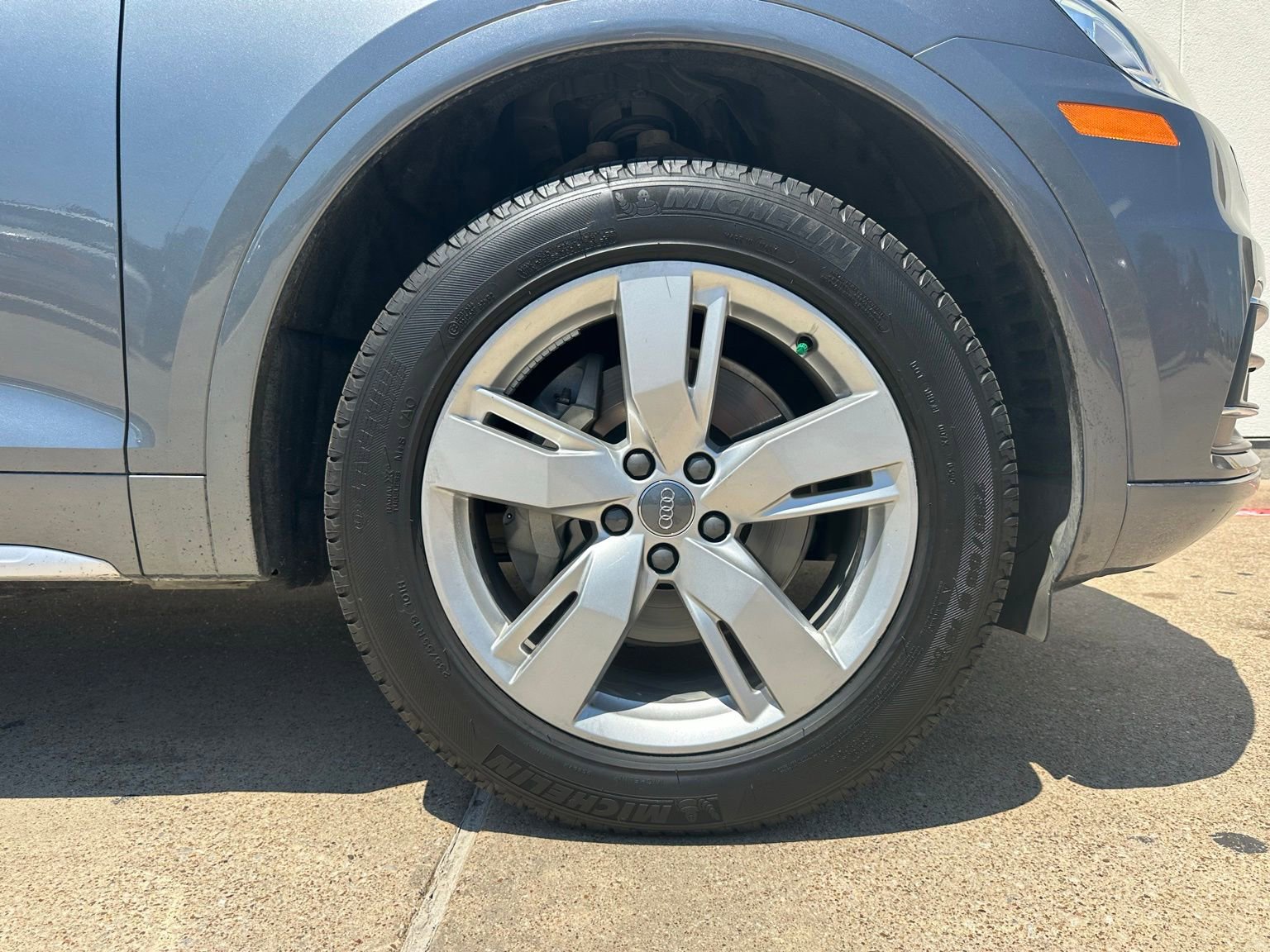 Used 2019 Audi Q5 2.0T Premium w/ Convenience Package AWD/4WD image 10