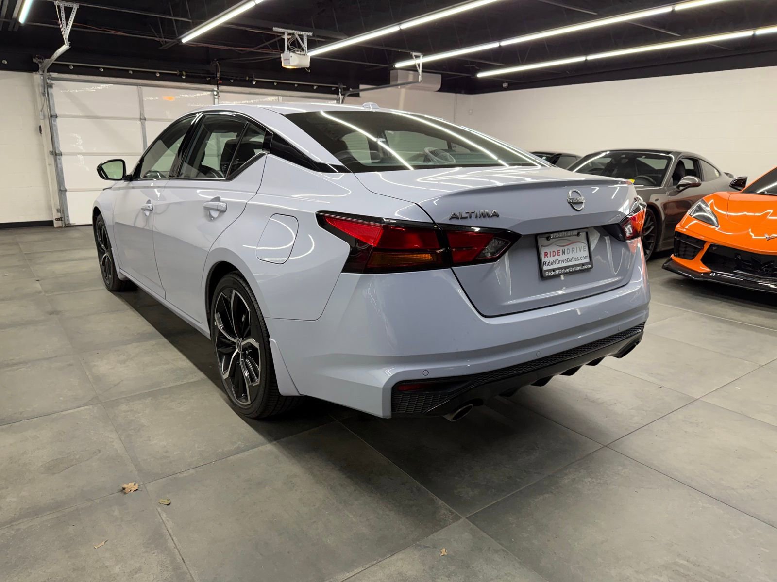 Used 2024 Nissan Altima 2.5 SR w/ SR Premium Package image 4