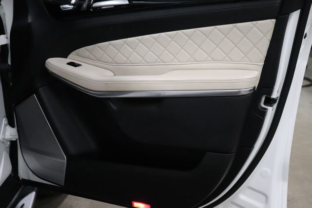 Used 2018 Mercedes-Benz GLS 550 4MATIC image 21