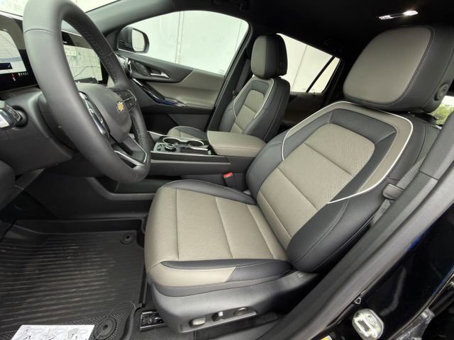 New 2026 Chevrolet Equinox LT w/ Convenience Package II image 17