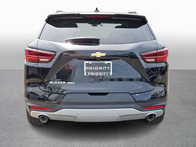 Used 2023 Chevrolet Blazer LT AWD/4WD image 5