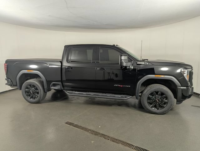 Used 2024 GMC Sierra 2500 AT4 w/ Technology Package AWD/4WD image 8