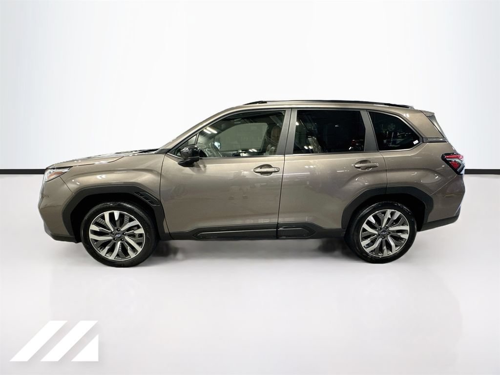 Used 2025 Subaru Forester Touring AWD/4WD image 8