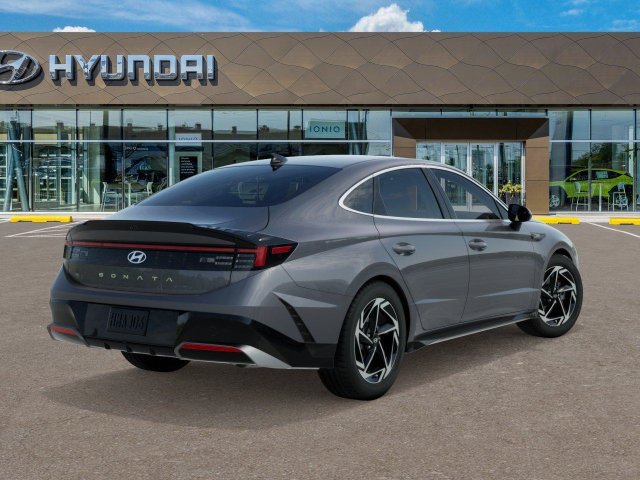 New 2026 Hyundai Sonata SEL FWD image 4