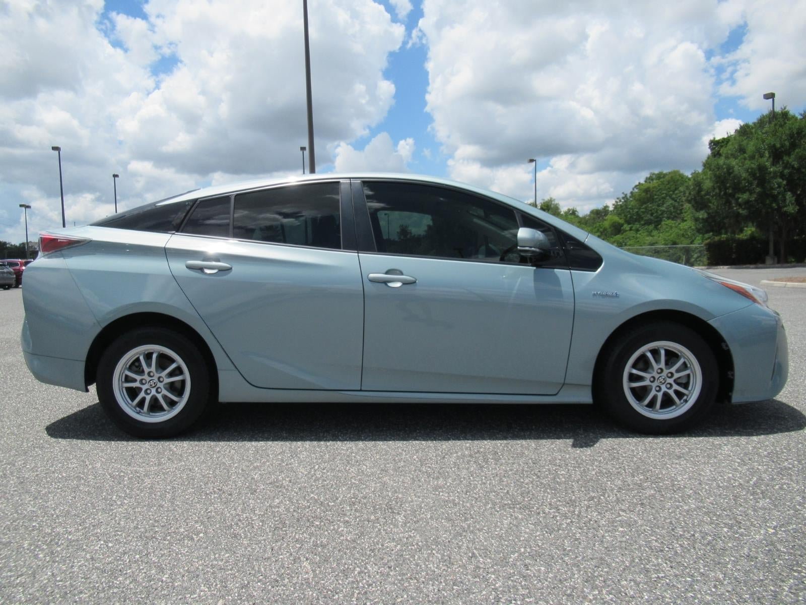 Used 2016 Toyota Prius Two FWD image 2