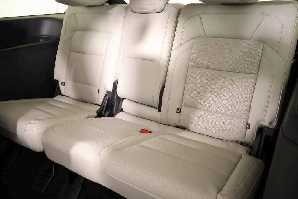 New 2025 Lincoln Navigator Reserve image 13