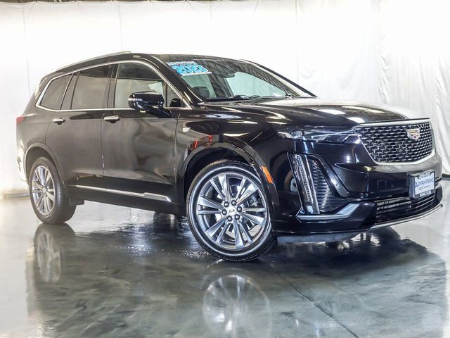 Certified 2023 Cadillac XT6 Premium Luxury image 2