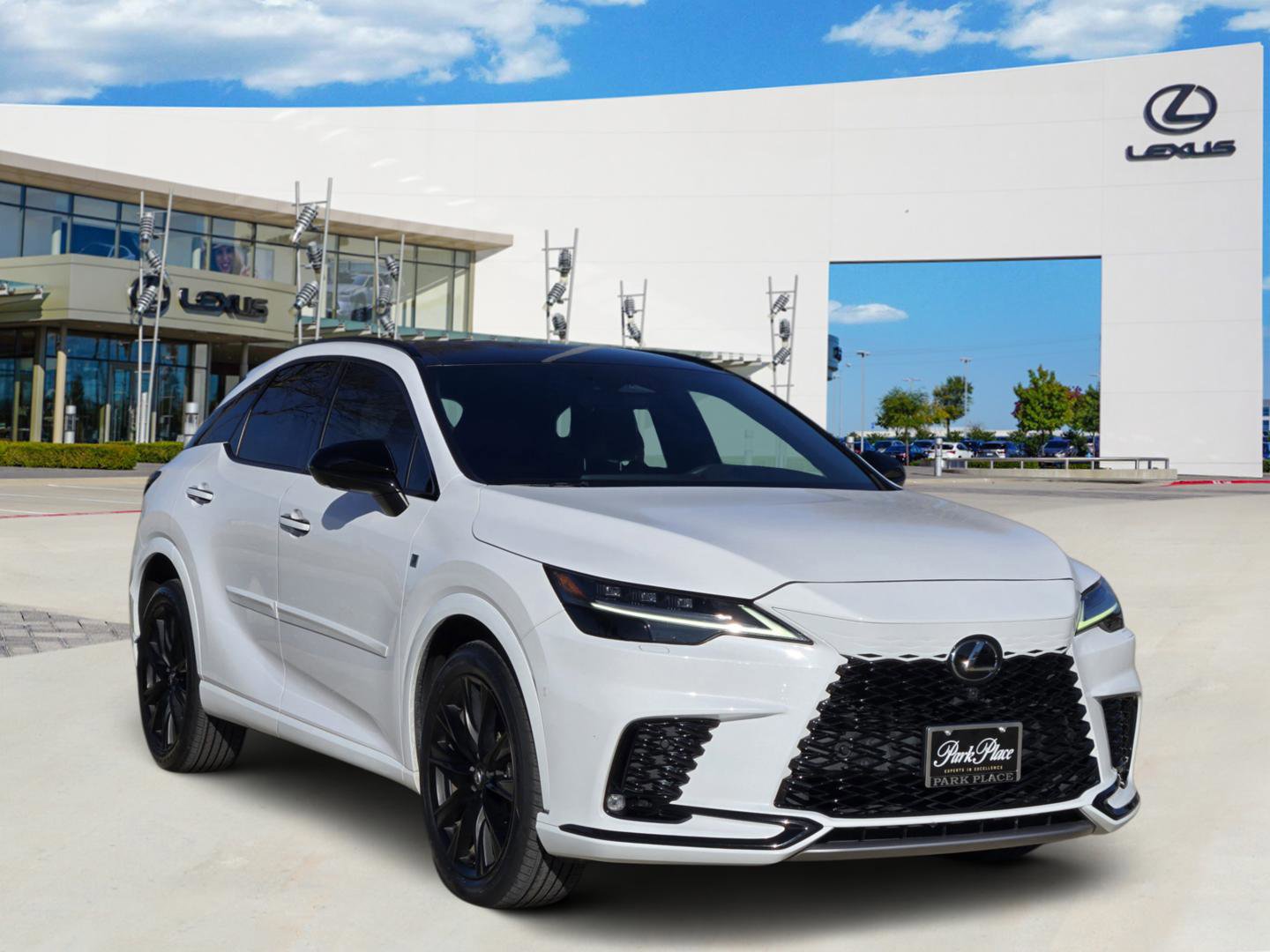 Used 2023 Lexus RX 500h F Sport image 2