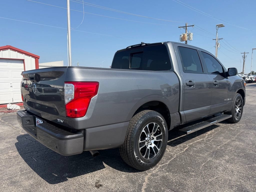 Used 2022 Nissan Titan SV RWD image 6