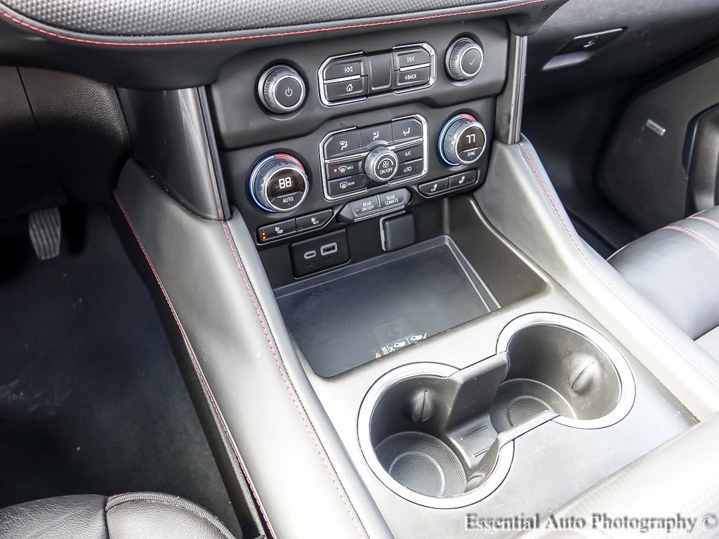 Used 2024 Chevrolet Suburban RST w/ Luxury Package image 31