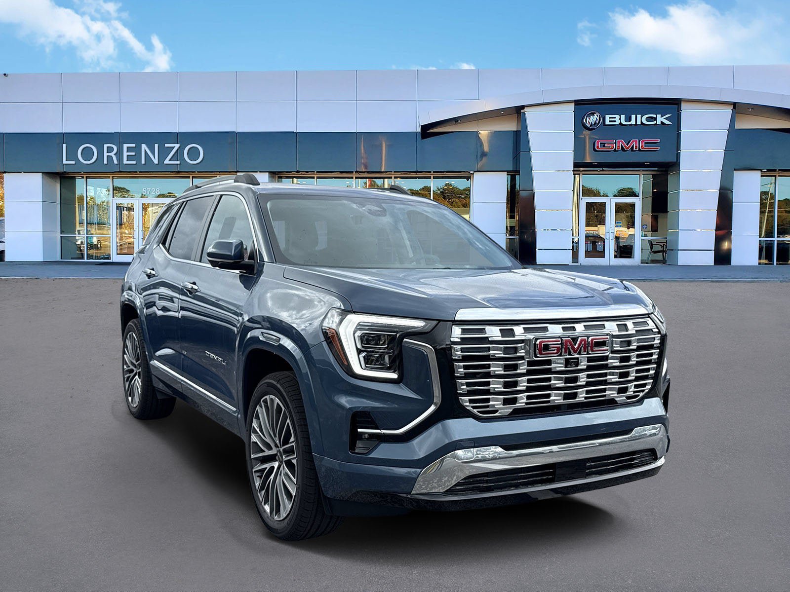 New 2027 GMC Terrain Denali w/ LPO, Floor Liner Package AWD/4WD image 3