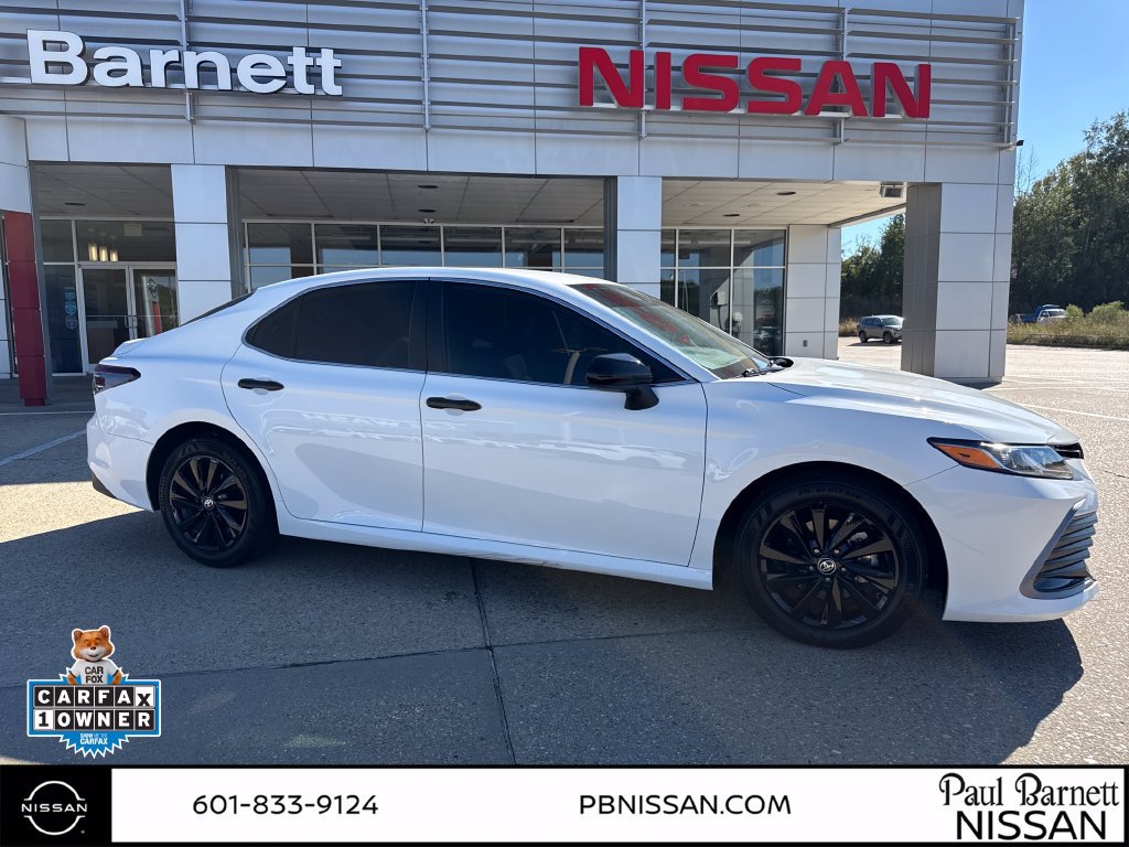 Used 2024 Toyota Camry LE FWD image 7