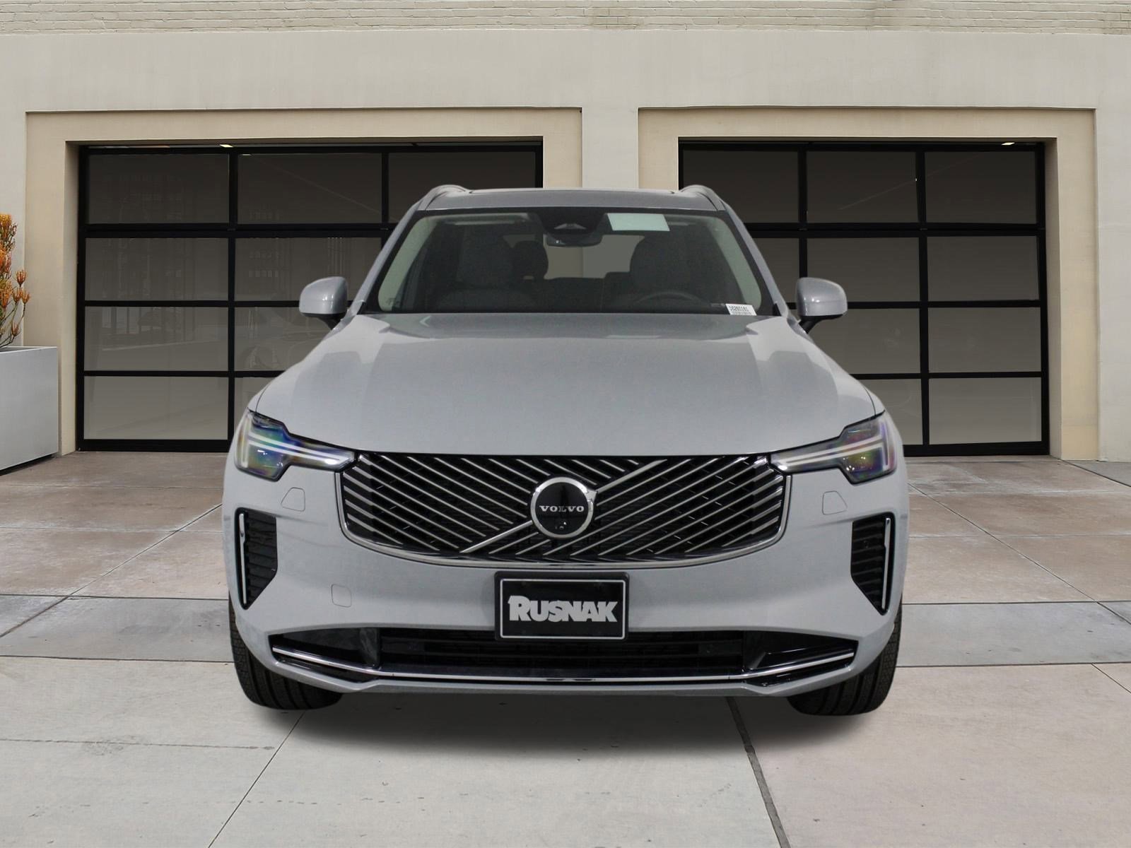 New 2026 Volvo XC90 B5 Plus image 2