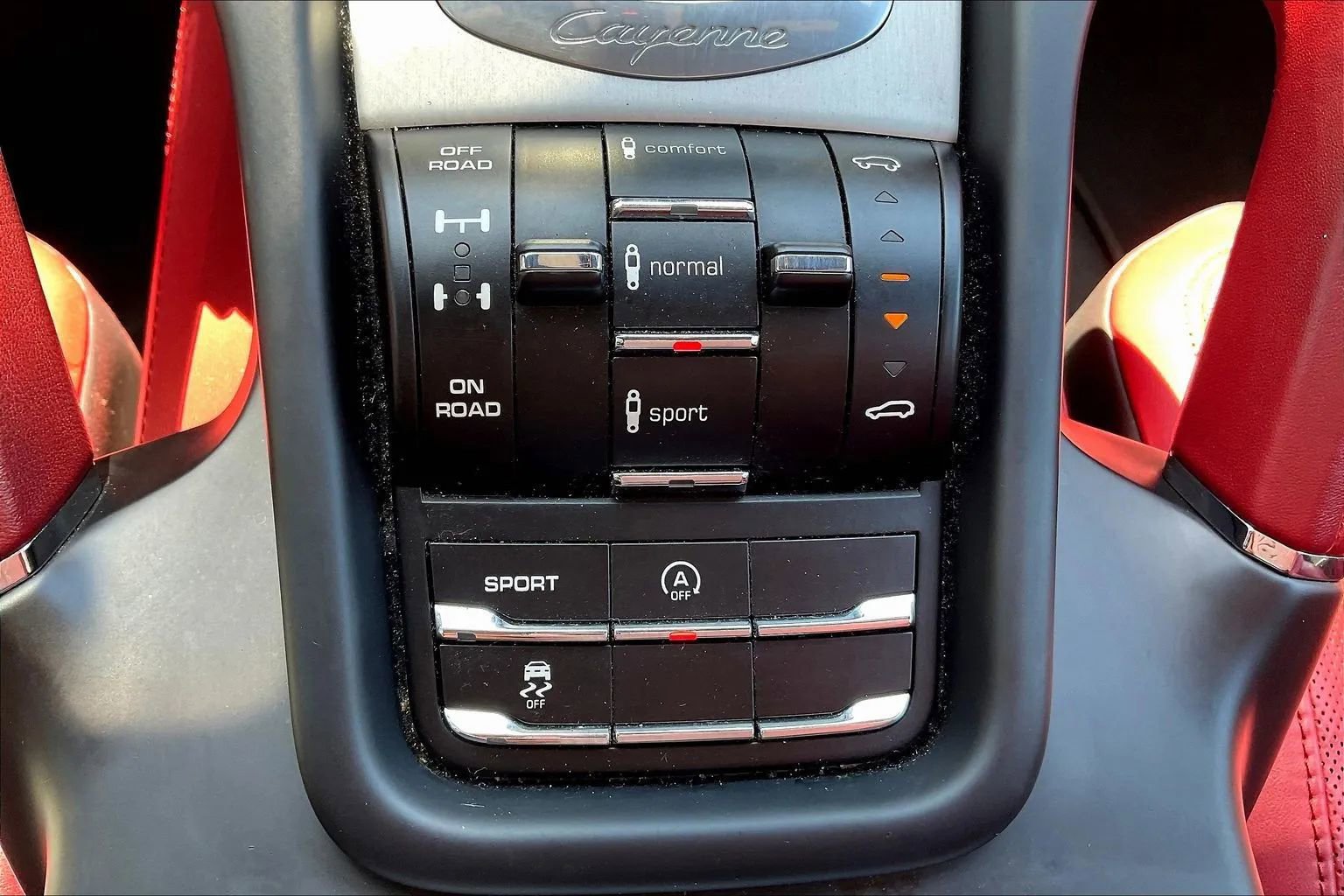 Used 2014 Porsche Cayenne AWD/4WD image 39