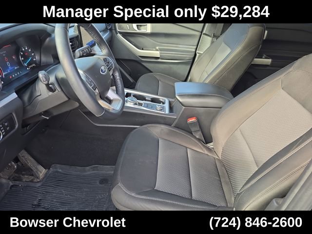 Used 2023 Ford Explorer XLT w/ Class IV Trailer Tow Package image 9