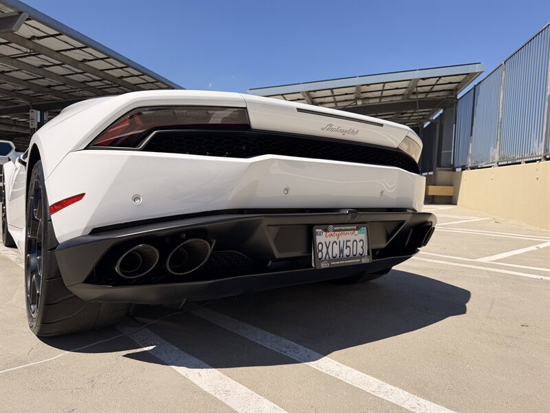 Used 2016 Lamborghini Huracan LP 610-4 AWD/4WD image 10